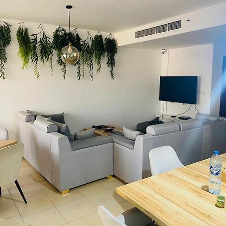 Maya Home Dubai Bagian luar foto