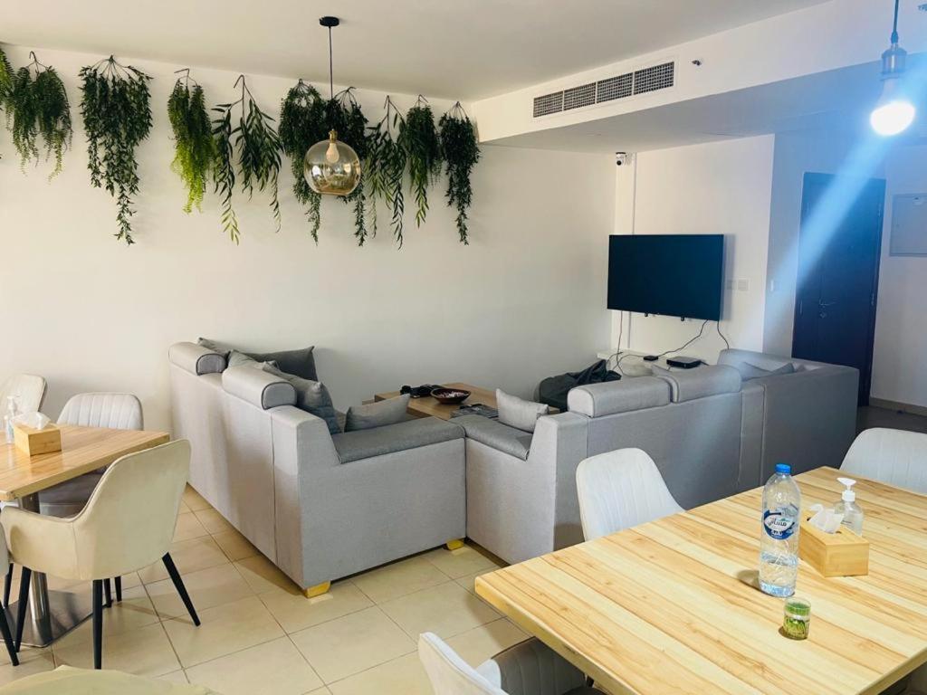 Maya Home Dubai Bagian luar foto